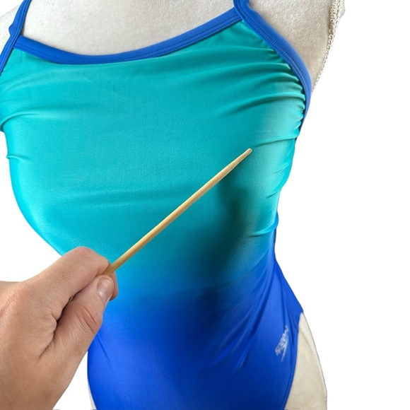 Speedo Women’x 12/38 Blue Ombre one Piece Swimsuit Swim Powerflex Eco Beach Pool - Picture 8 of 16